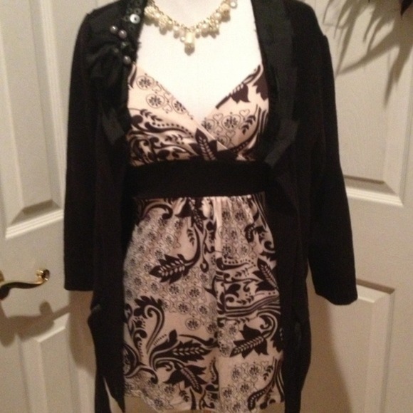 Black and cream layering top - Picture 4 of 4